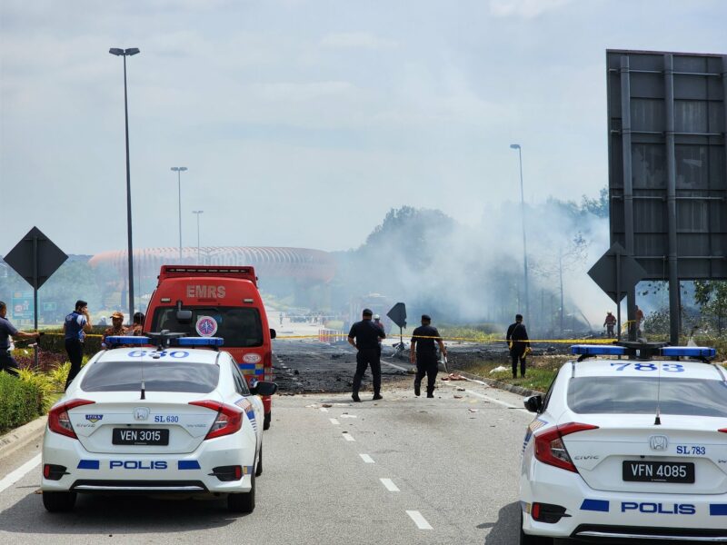 pesawat terhempas elmina 01