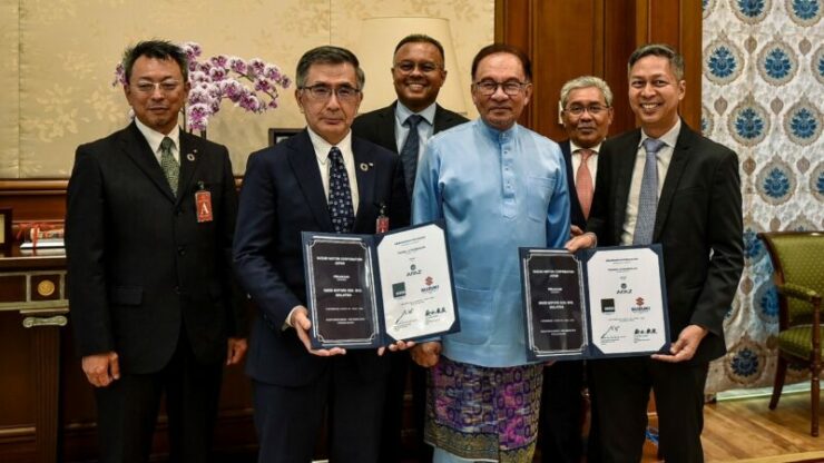 anwar ibrahim suzuki 01