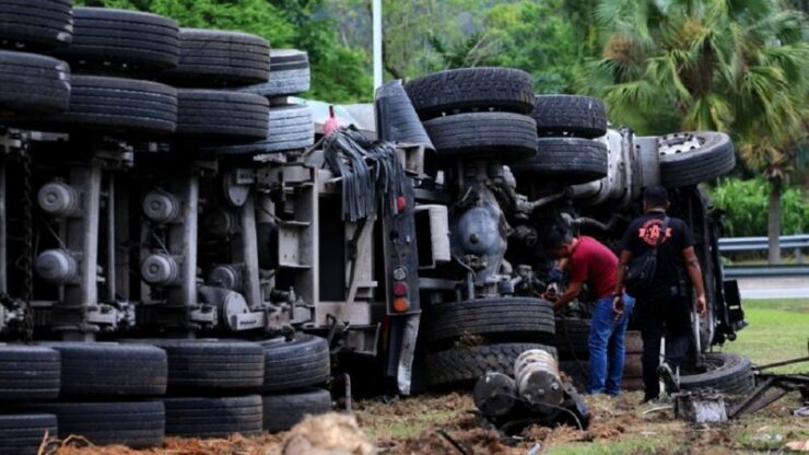 kemalangan lori malay mail 02