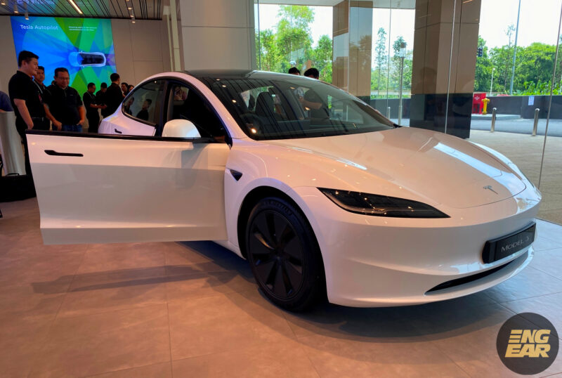 Tesla Model 3 Highland 02