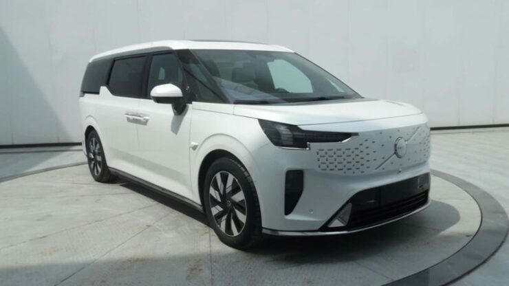 Volvo EM90 terdedah 01