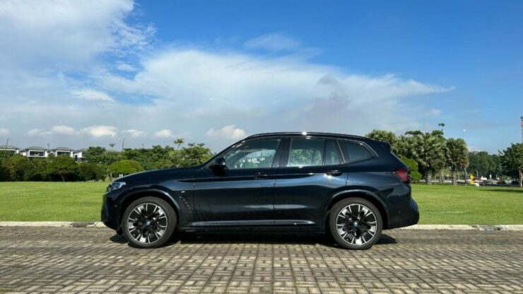 bmw ix3 m sport thumb