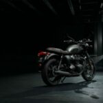 bonneville t120 black silver stealth edition 01