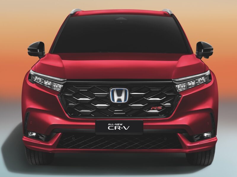 01 All-New CR-V_Front View_CMYK