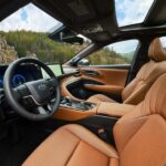 2025_Toyota_Crown_Signia_008