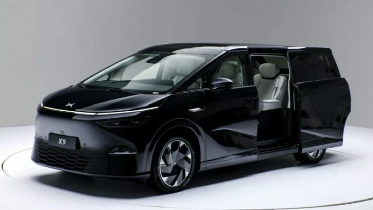 XPENG X9 07