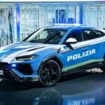 Lamborghini Urus Performante polis Itali 01