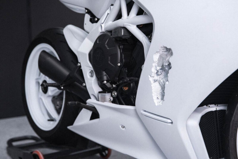 mv-agusta-superveloce-arsham-3