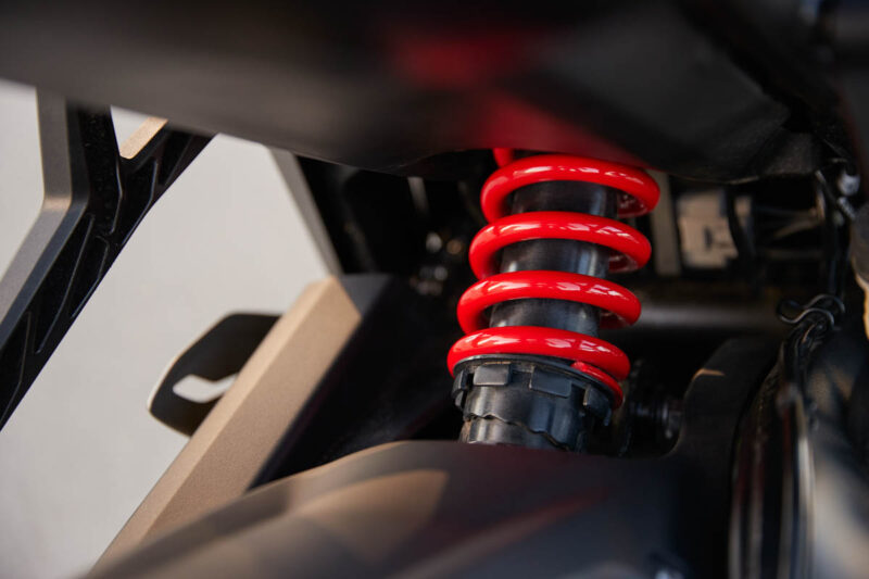 triumph-daytona-660-2024-mekanika-8