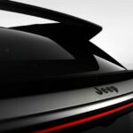 Jeep Wagoneer S teaser 04
