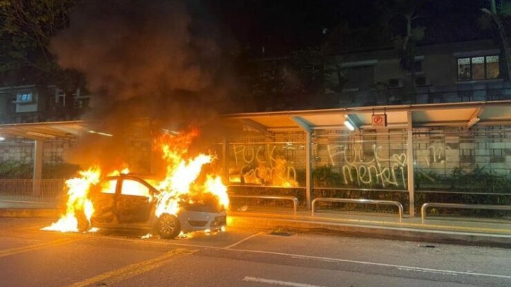 kereta polis bantuan dibakar 03