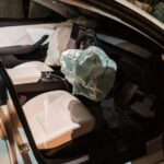 tesla rempuh tembok 02