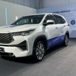 toyota innova zenix hev