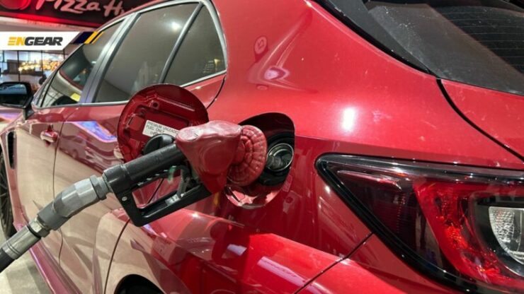 stesen minyak ron95 ron97 petrol