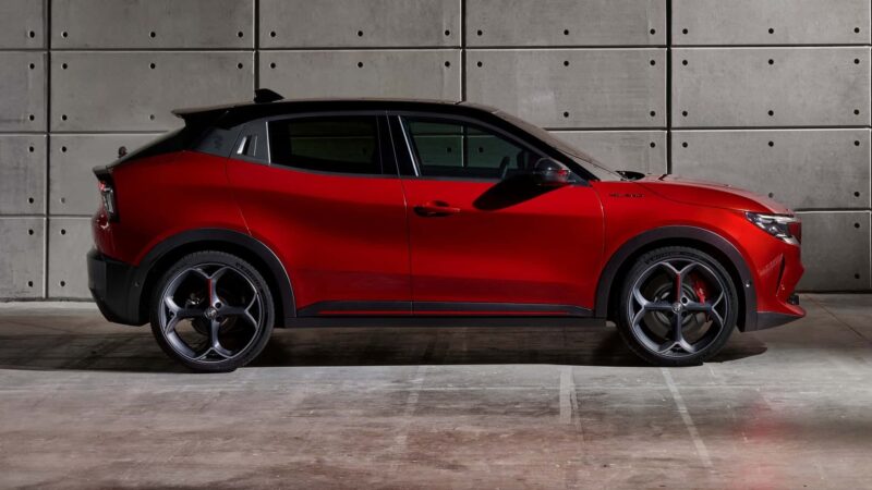 Alfa Romeo Milano 06