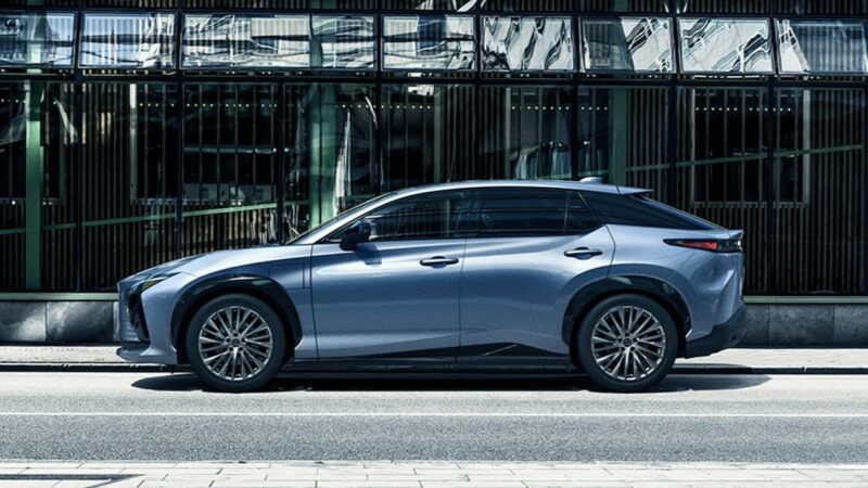 my23-rz-450e-luxury-gallery-ext