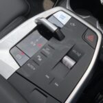 BMW iX2 xDrive30 pandu uji 22