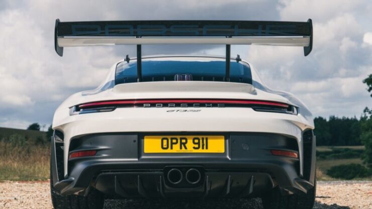 Porsche-911_GT3_RS_UK-Version-2023-1600-13