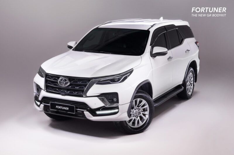 toyota fortuner 2024 06