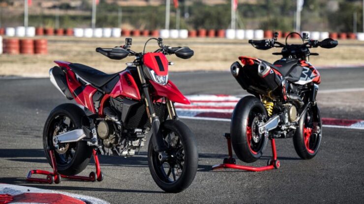 Ducati Hypermotard 698 Mono 01
