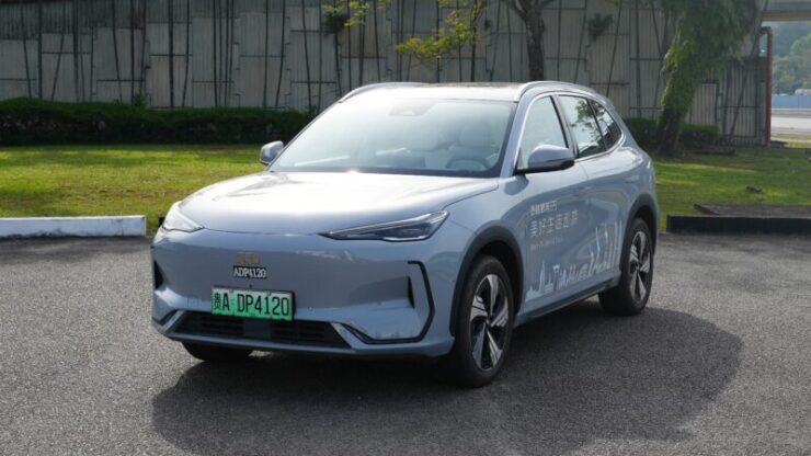 Geely Galaxy E5 test drive 01