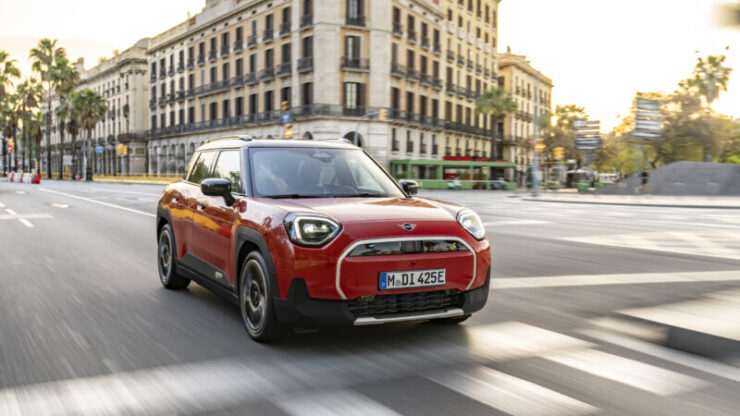 01. The New MINI Aceman