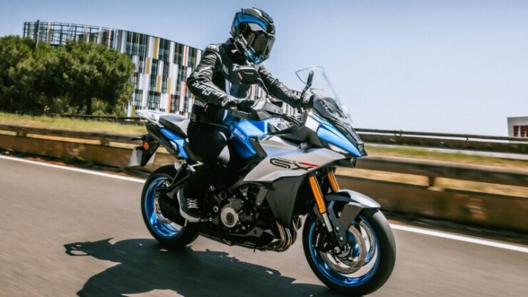 Suzuki GSX-S1000GX 01