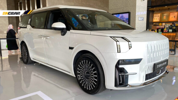 ZEEKR 009 2024 (1)