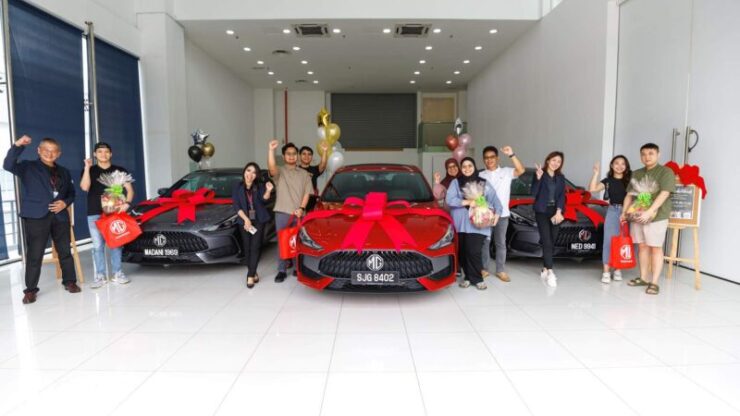 MG5 Car Delivery 3