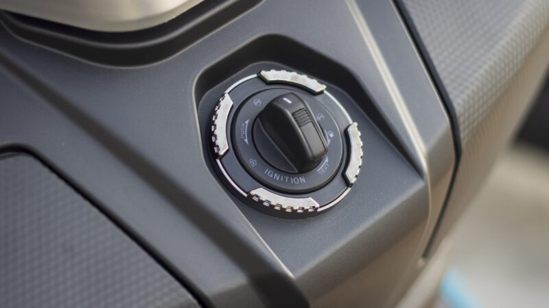 AVETA VANGUARD 250 (33)