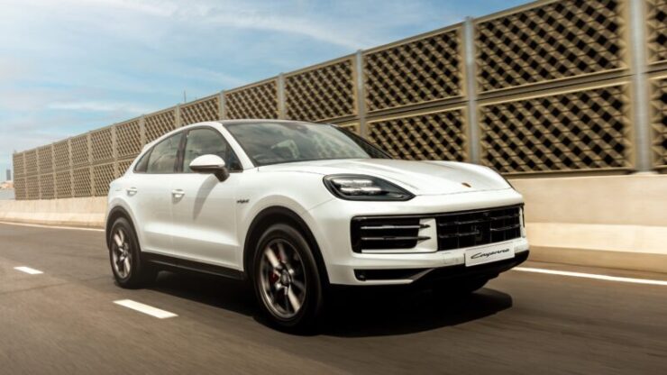 PORSCHE CAYENNE S E-HYBRID COUPE 2025 (6)