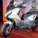 SYM Husky ADV 300 02