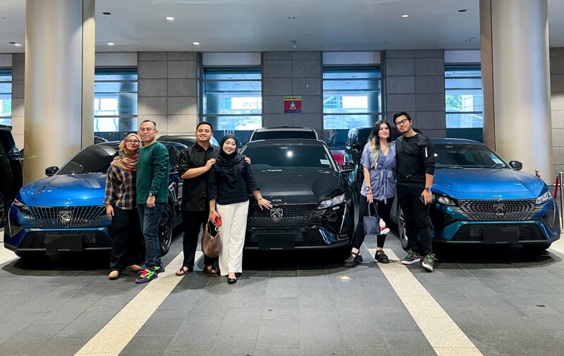 Three lucky new PEUGEOT 408 owners win a trip to Paris