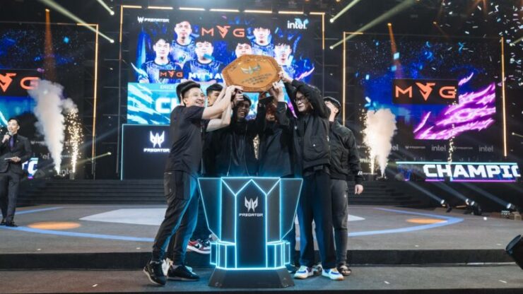 20250112_DOTA 2 Champion MAG Lifting the APAC Predator League Shield