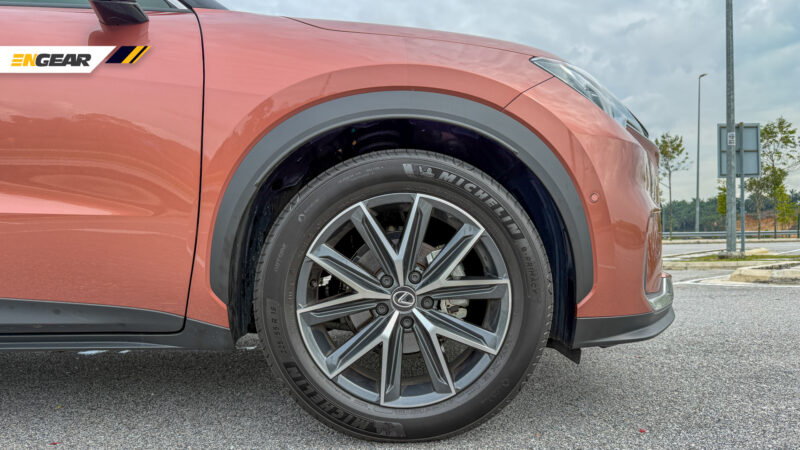 LEXUS LBX LUXURY (12)