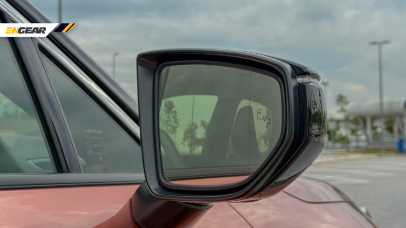 LEXUS LBX LUXURY (16)