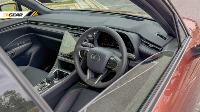 LEXUS LBX LUXURY (19)