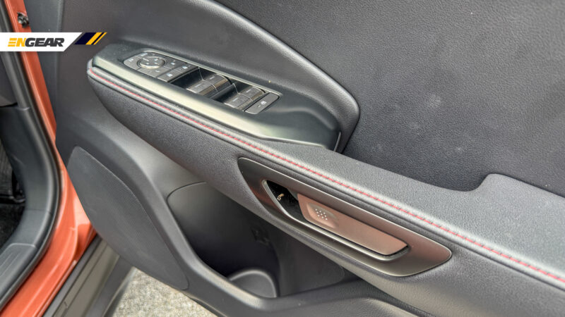 LEXUS LBX LUXURY (30)