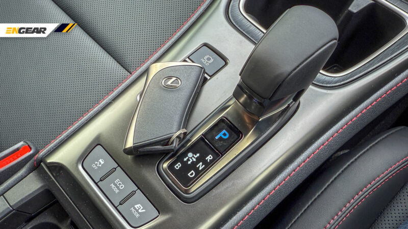 LEXUS LBX LUXURY (34)