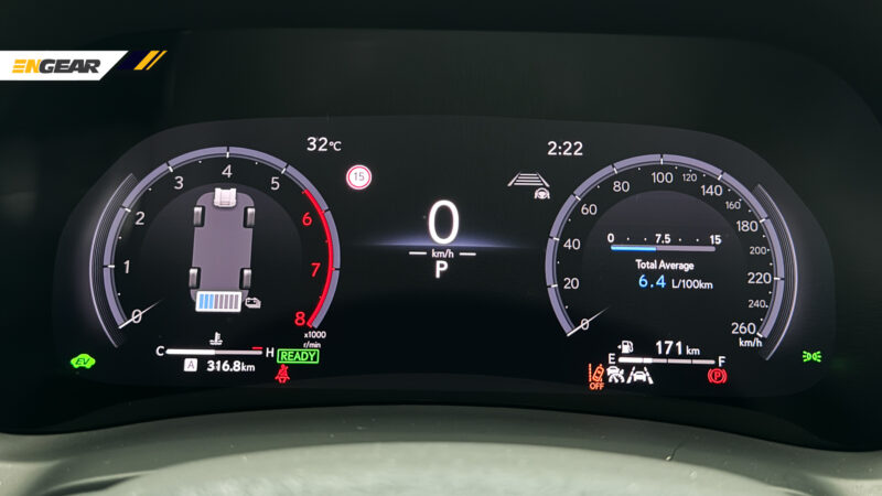 LEXUS LBX LUXURY (39)