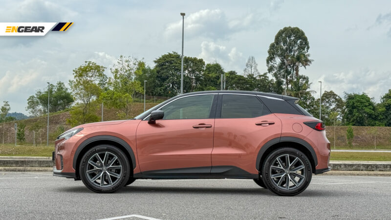 LEXUS LBX LUXURY (4)