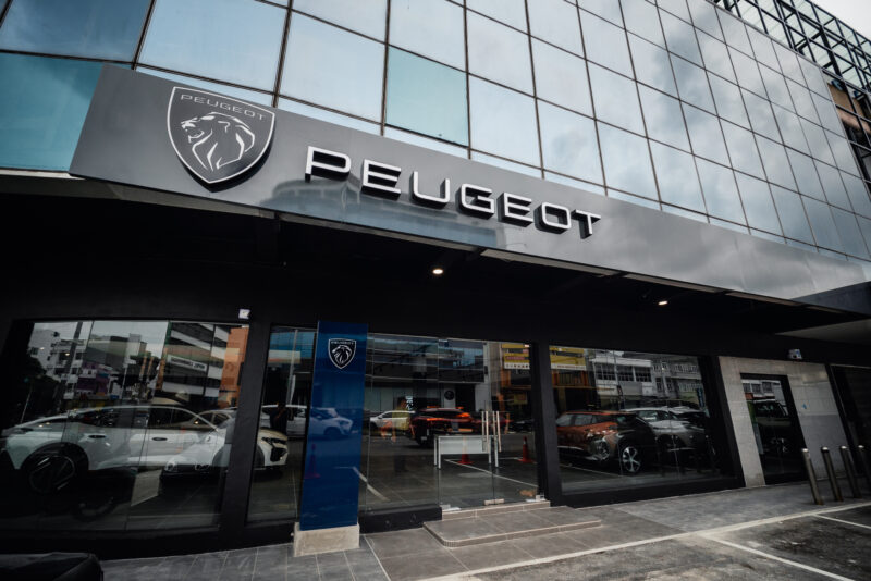 The PEUGEOT Kuching showroom is the first PEUGEOT 3S showroom in Kuching, Sarawak