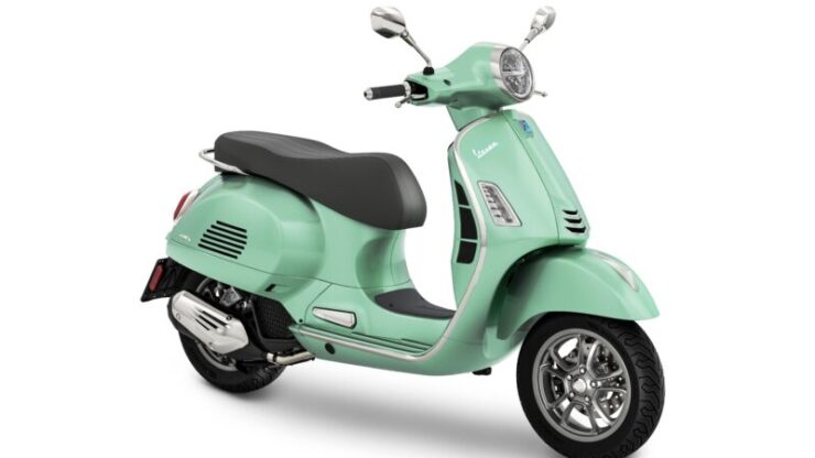 Vespa GTS 300 Classic 01