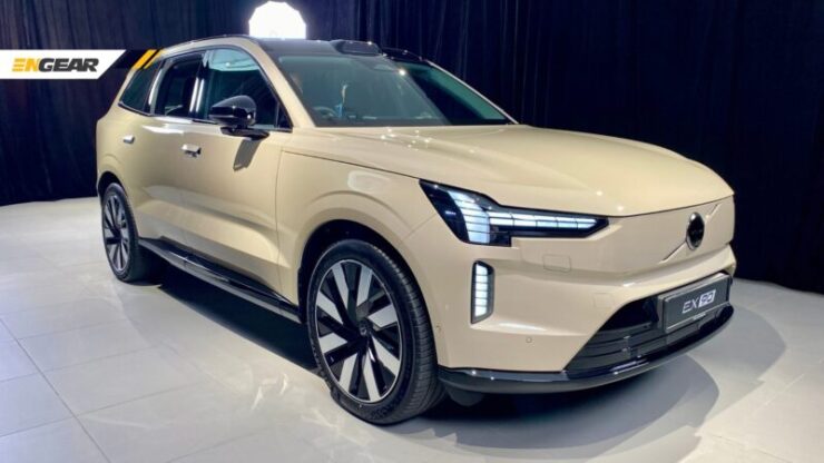Volvo EX90 preview 02