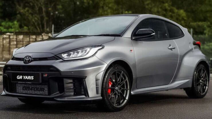 Toyota GR Yaris AT 2025 (1)