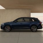 Audi Q7 Side view