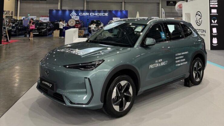 For the Singapore market, the C-segment Proton e.MAS 7 will be available in six stylish colours