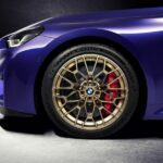 P90600907_highRes_the-new-bmw-m2-cs