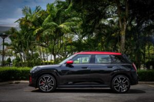 mini aceman jcw ev 2025 03