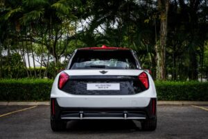 mini jcw ev 2025 04